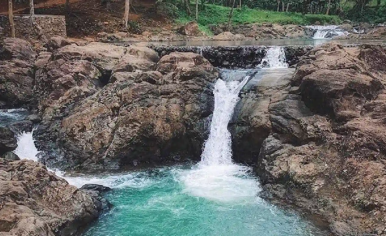 Curug Leuwi Bumi